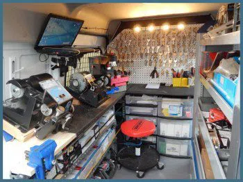 Safe Key Shop Mercer Island, WA 206-429-7511 - 2-mobile-locksmith